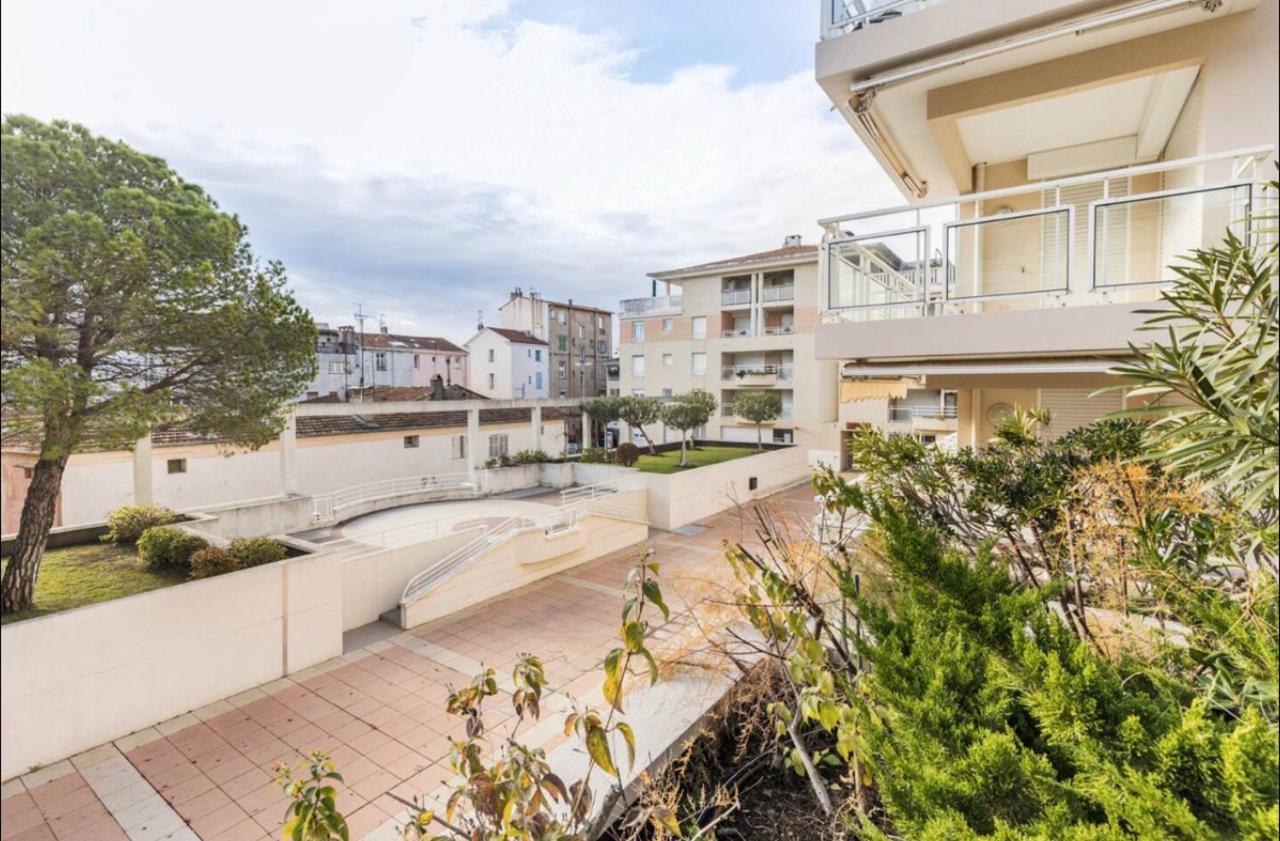 Port Azur Apartman Vallauris Kültér fotó