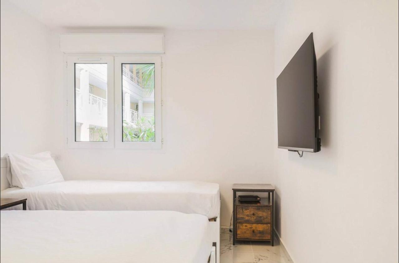 Port Azur Apartman Vallauris Kültér fotó